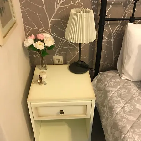 Luxurious * Vrasná