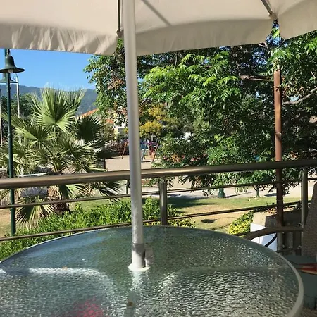 Luxurious Vrasná
