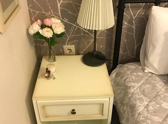 Luxurious * Vrasná