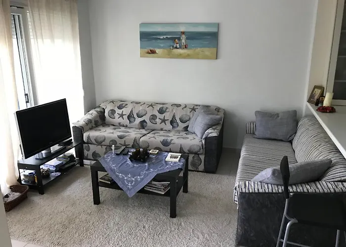 Luxurious * Vrasná